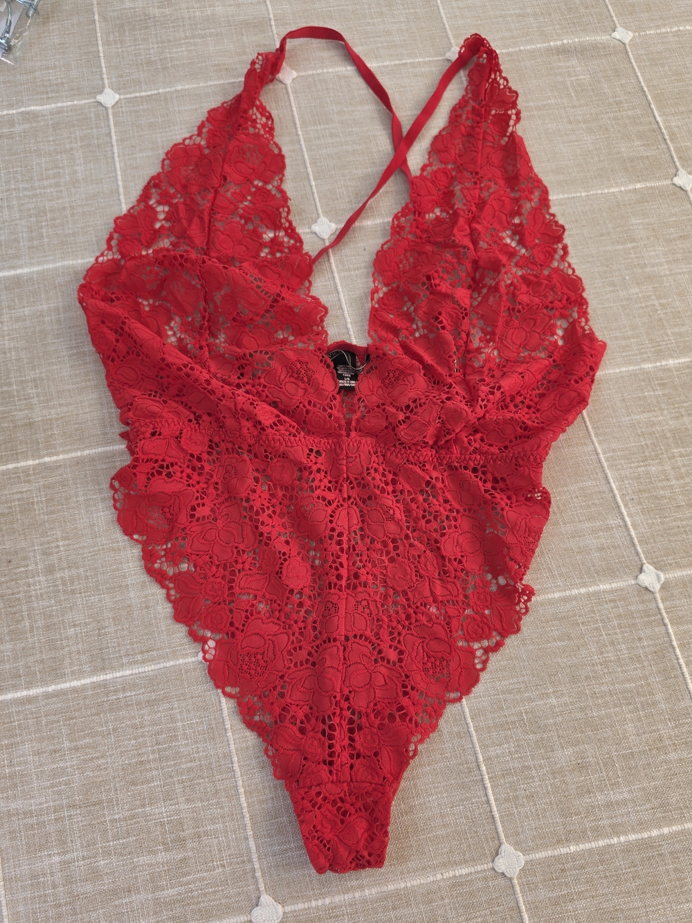 Victoria's Secret Red Floral Lace Plunge Bodysuit - Picture 5 of 5